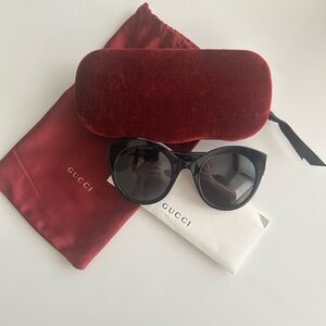 Gucci Black Oversized Sunglasses